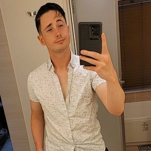 Meet your Posher, Brenton